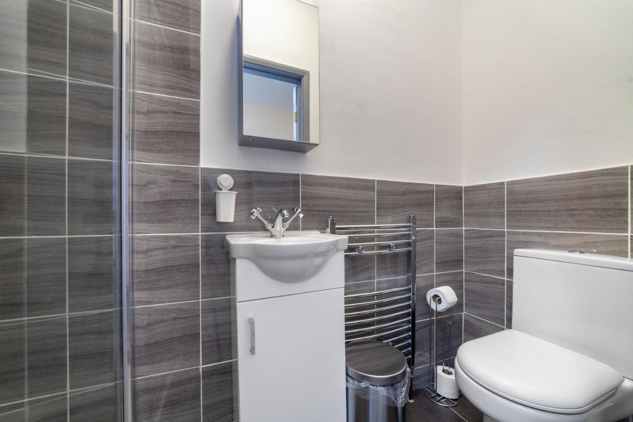 Highlands Gardens Suites Ilford Eksteriør bilde