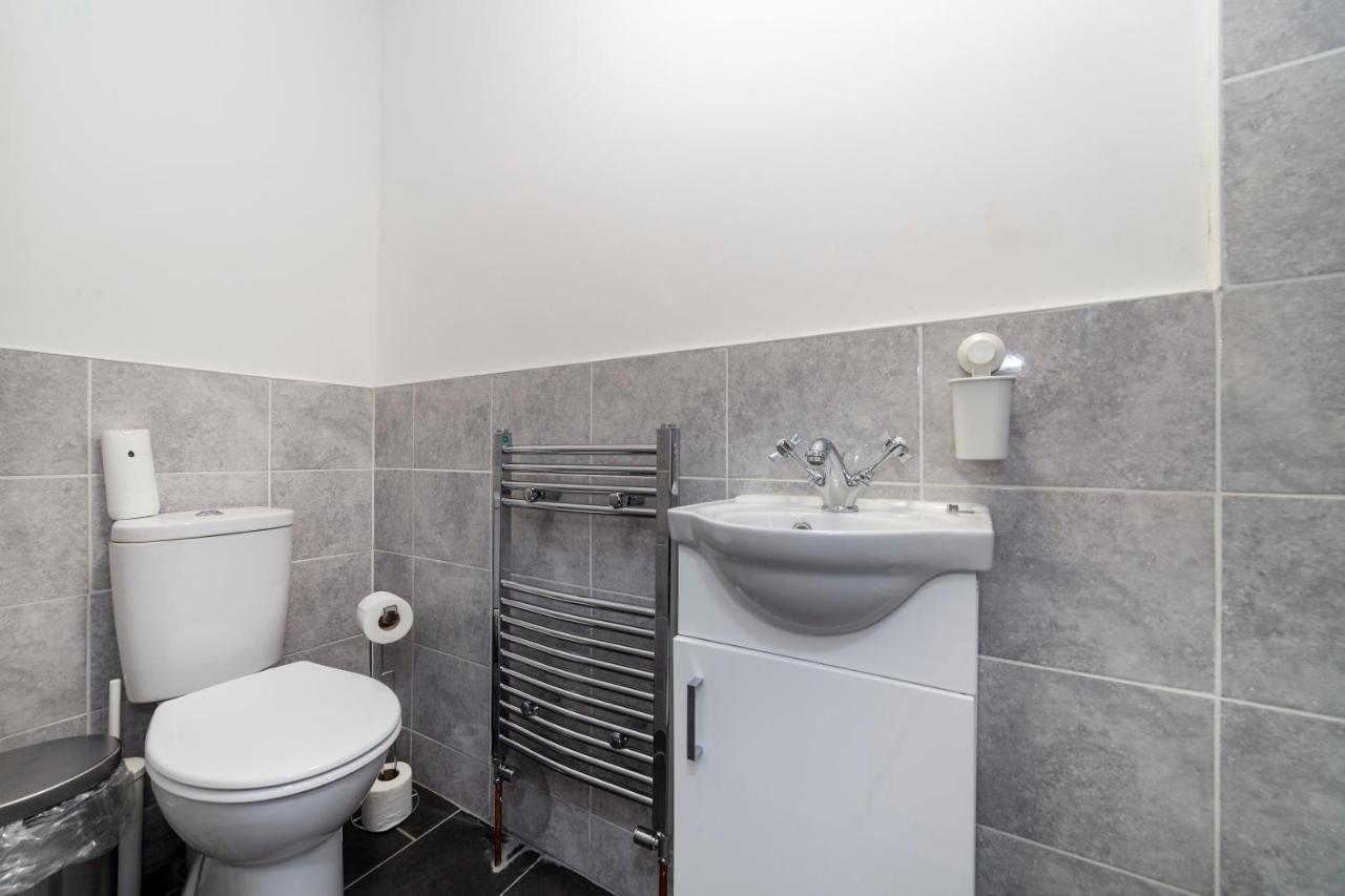 Highlands Gardens Suites Ilford Eksteriør bilde